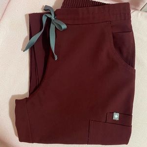FIGS ❣️Burgundy❣️ Yola Pants in XS